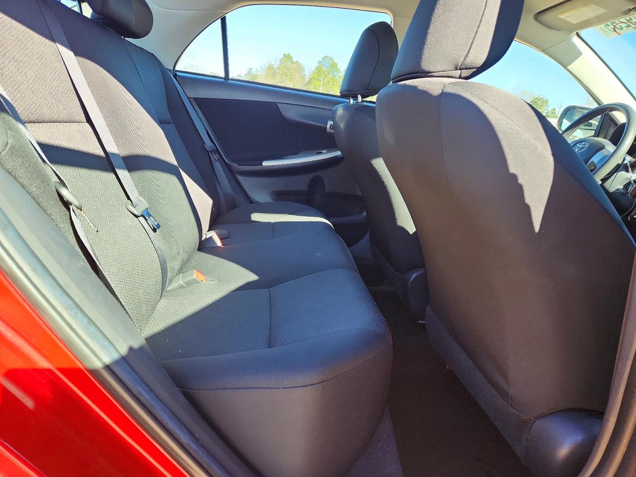 2010 TOYOTA COROLLA BASE photo 19