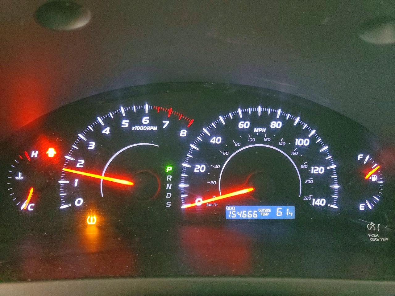 2011 TOYOTA CAMRY BASE photo 17