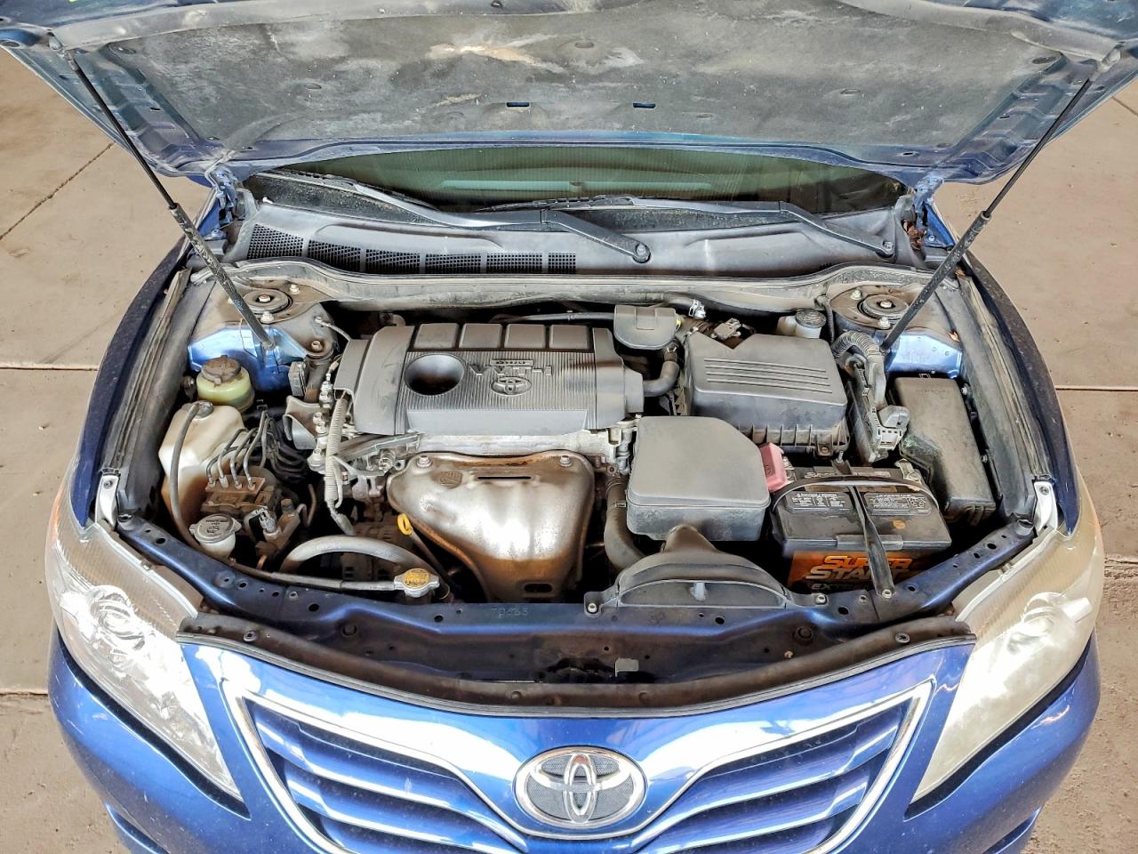 2011 TOYOTA CAMRY BASE photo 21