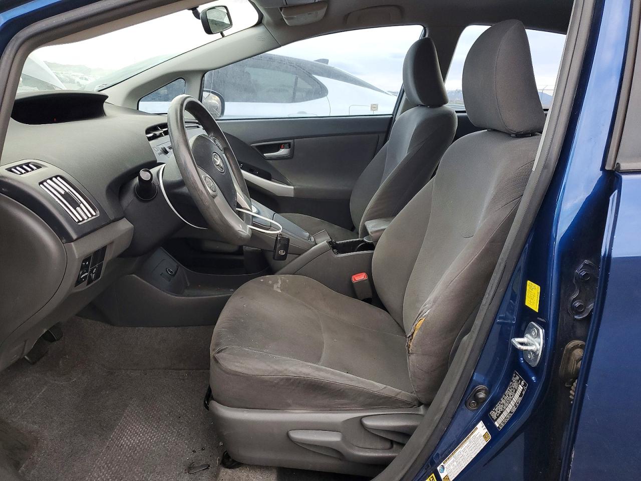 2010 TOYOTA PRIUS photo 7