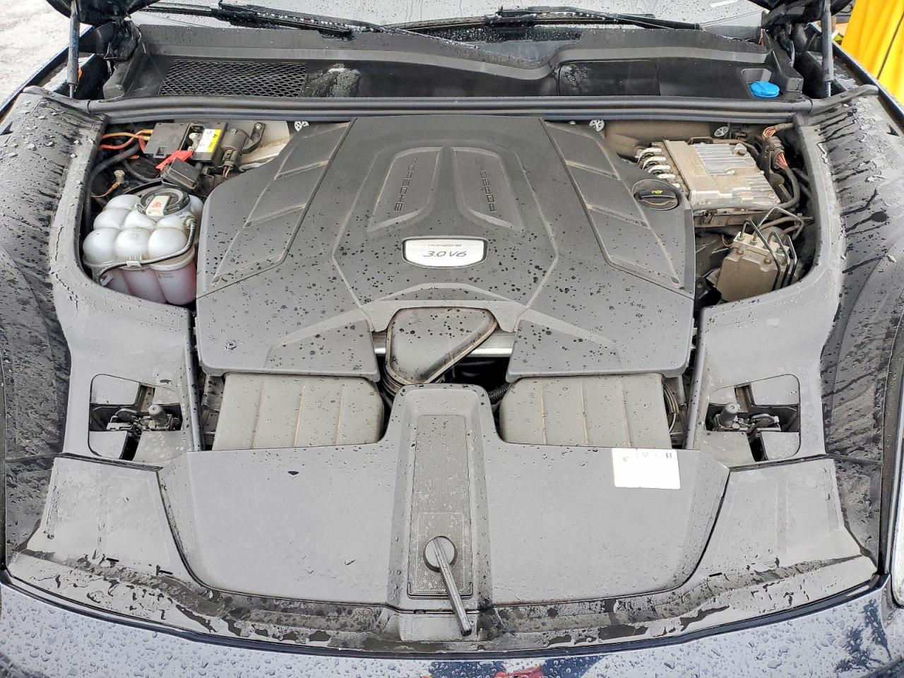 2020 PORSCHE CAYENNE COUPE photo 34