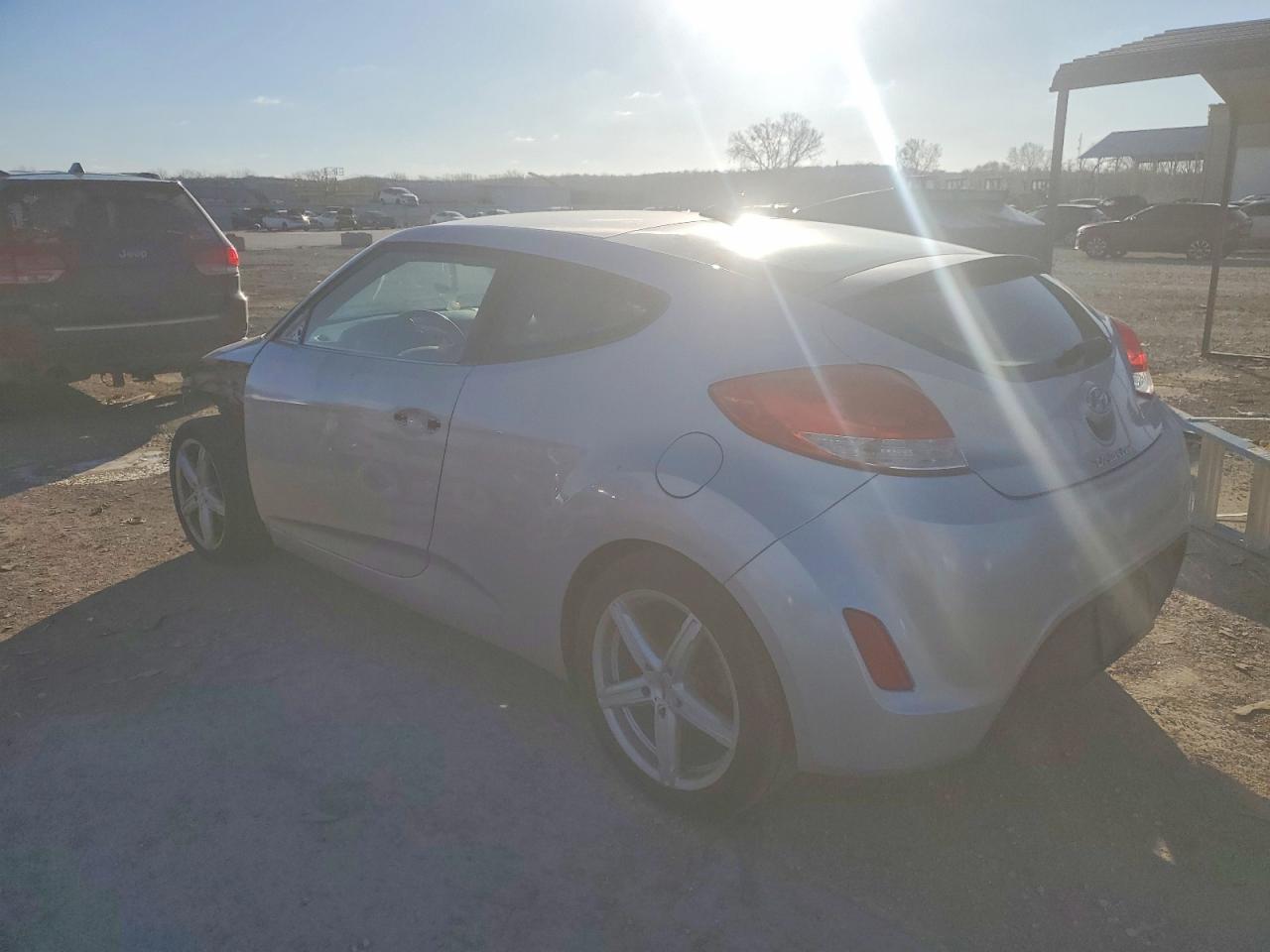 2017 HYUNDAI VELOSTER photo 3