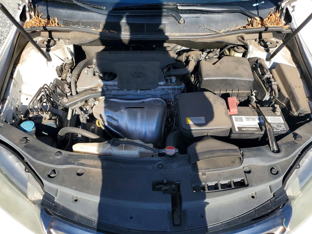 2016 TOYOTA CAMRY LE photo 11