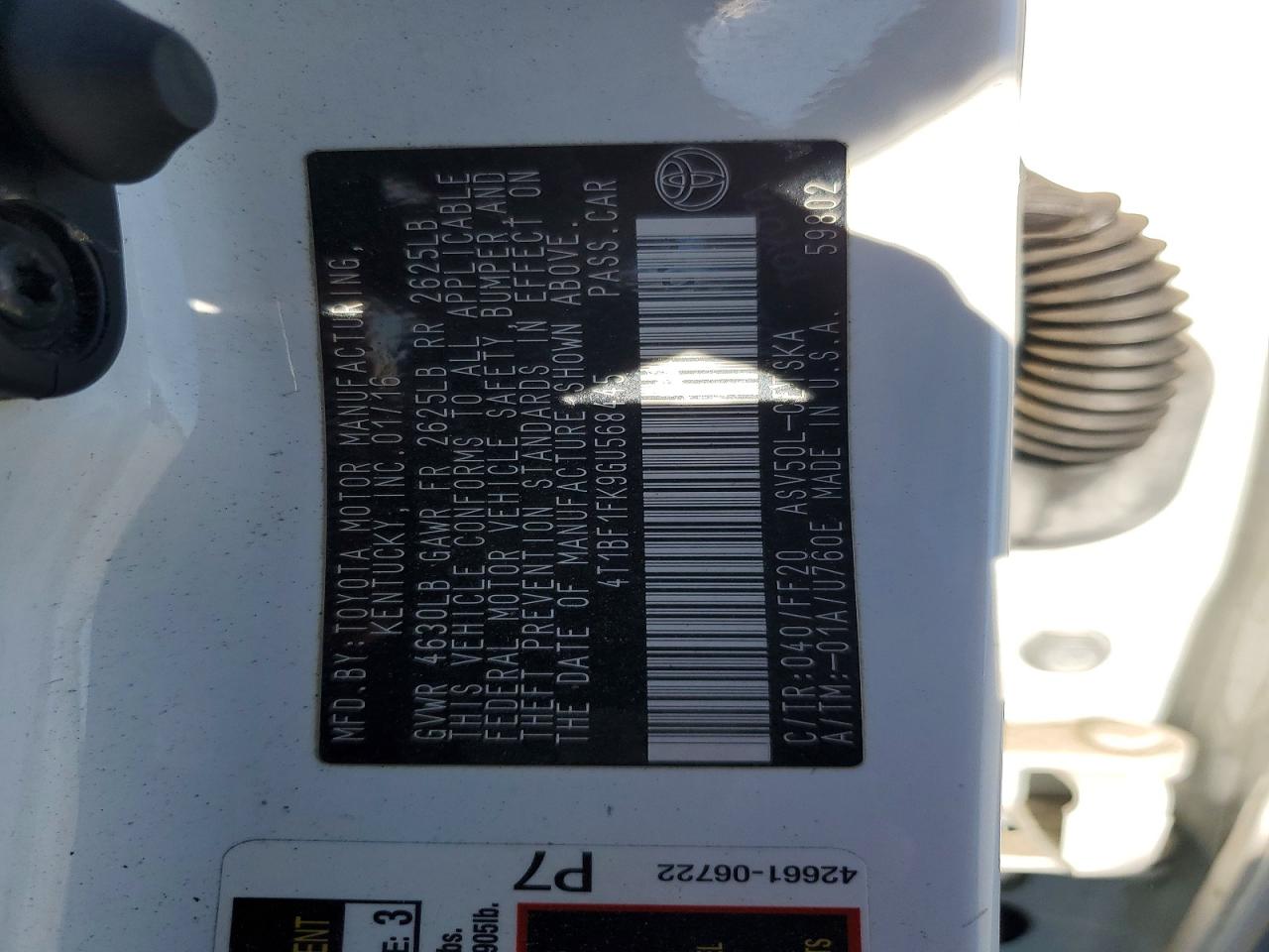 2016 TOYOTA CAMRY LE photo 12