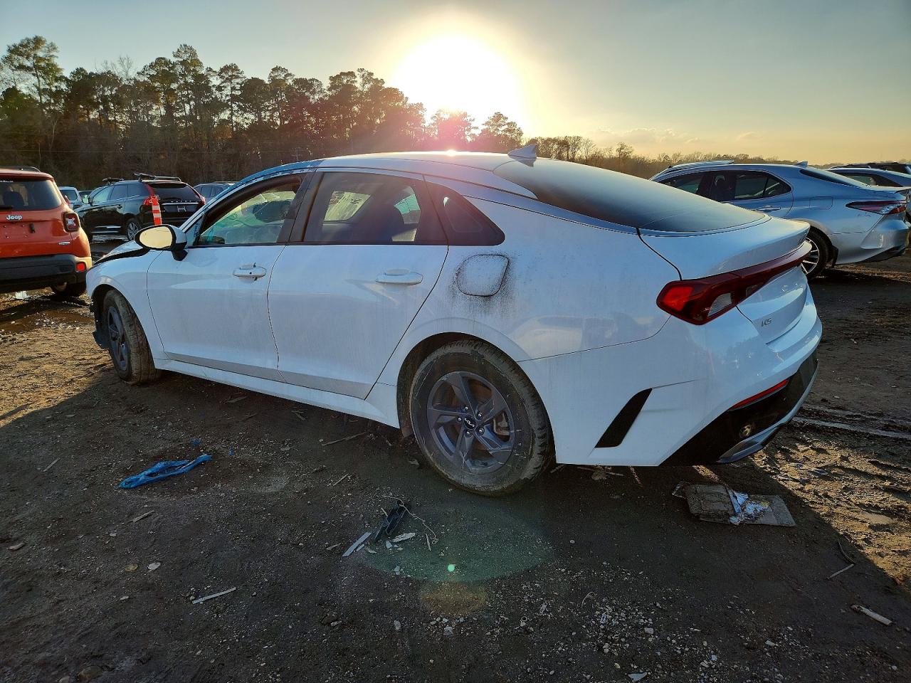 2023 KIA K5 LXS photo 2