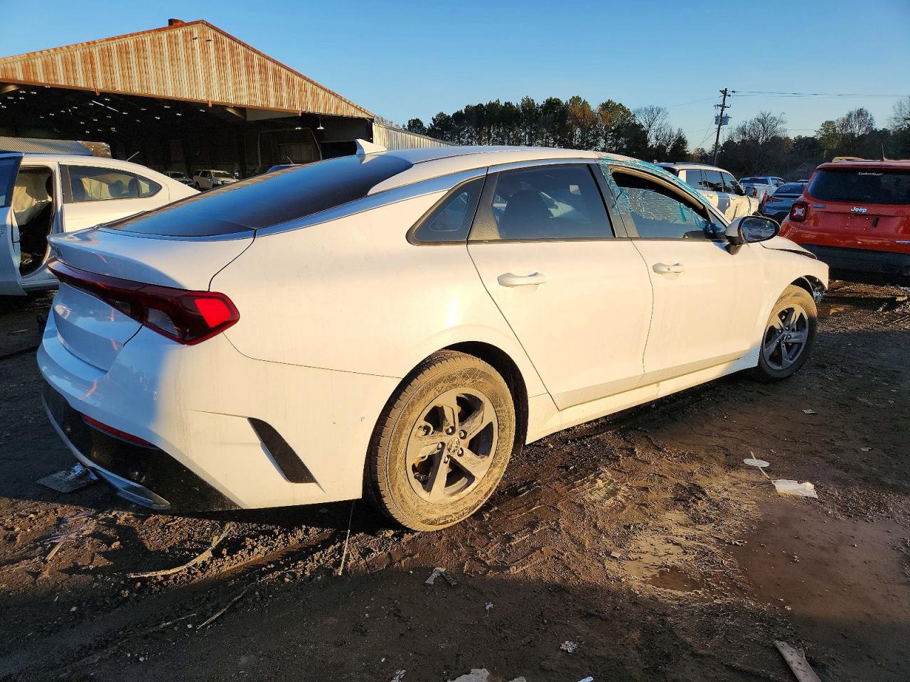 2023 KIA K5 LXS photo 3