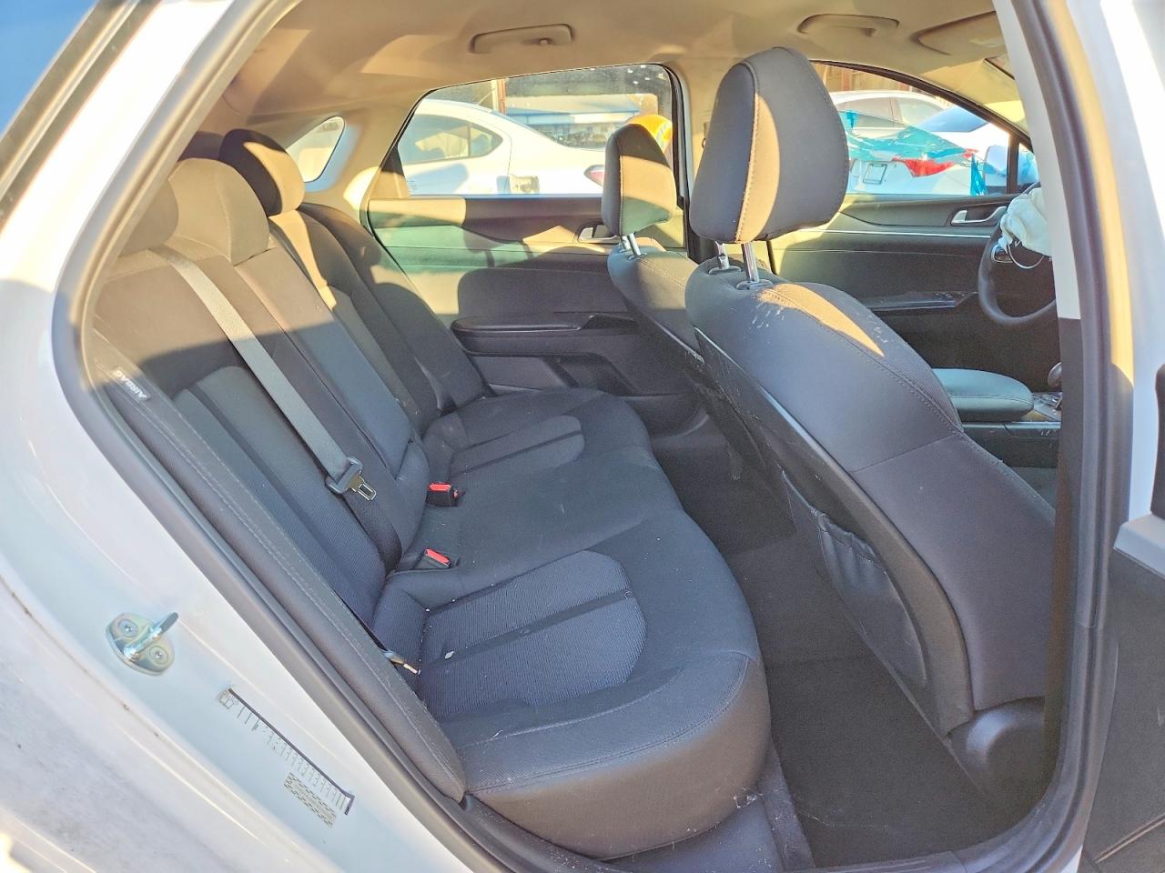 2023 KIA K5 LXS photo 10