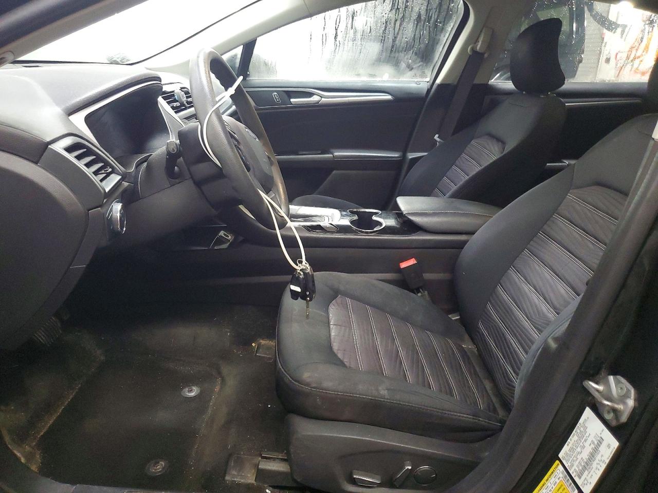 2016 FORD FUSION SE photo 13