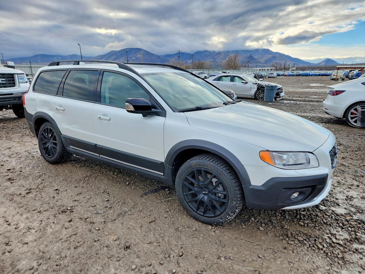 2016 VOLVO XC70 T5 CLASSIC PLATINUM photo 4