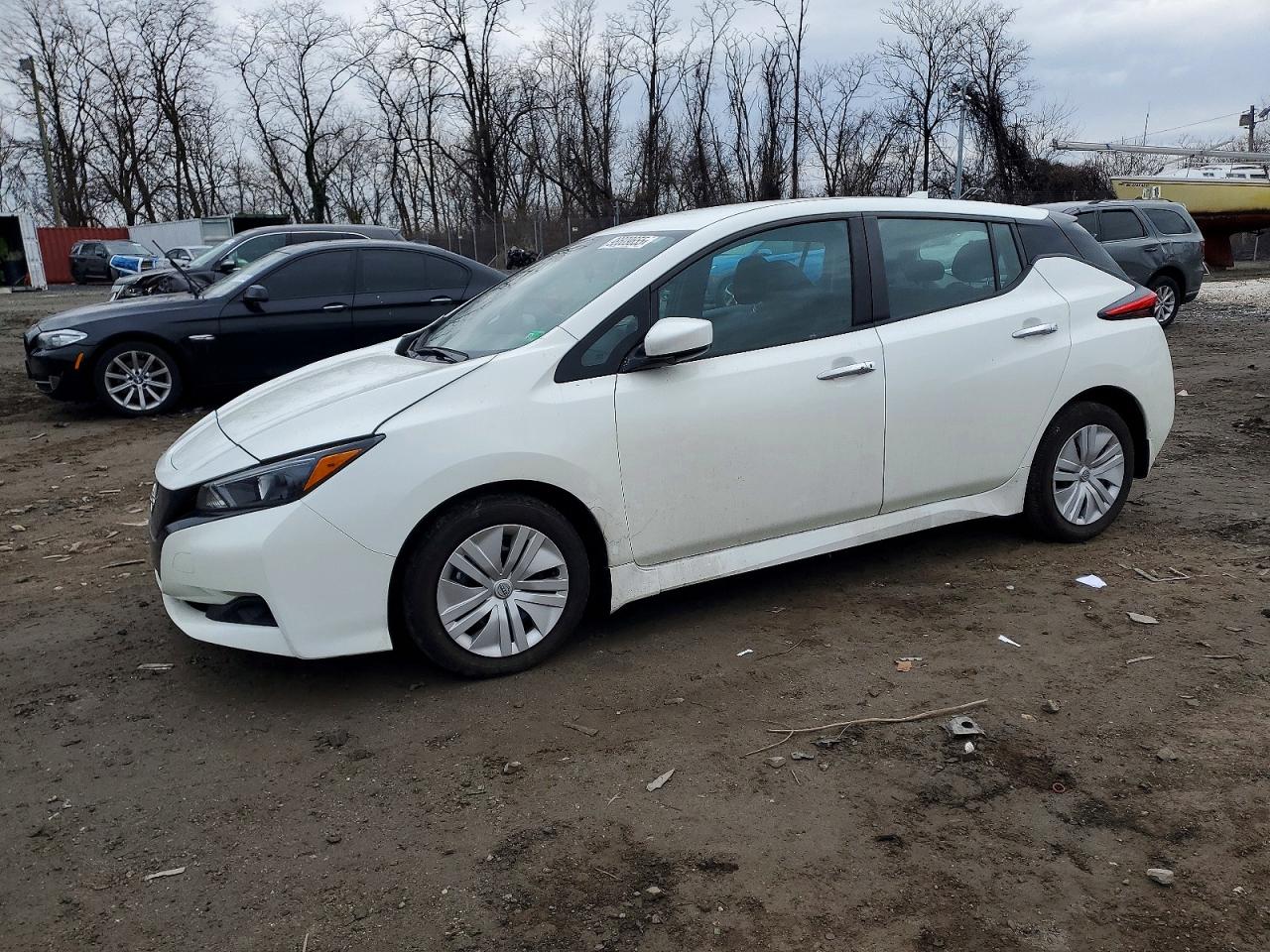 2023 NISSAN LEAF