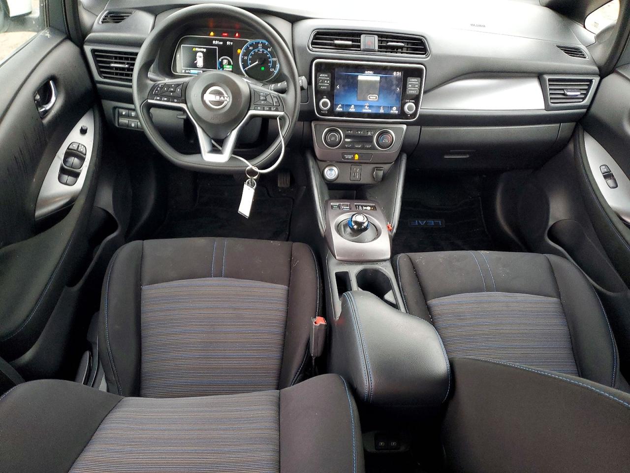 2023 NISSAN LEAF S photo 8