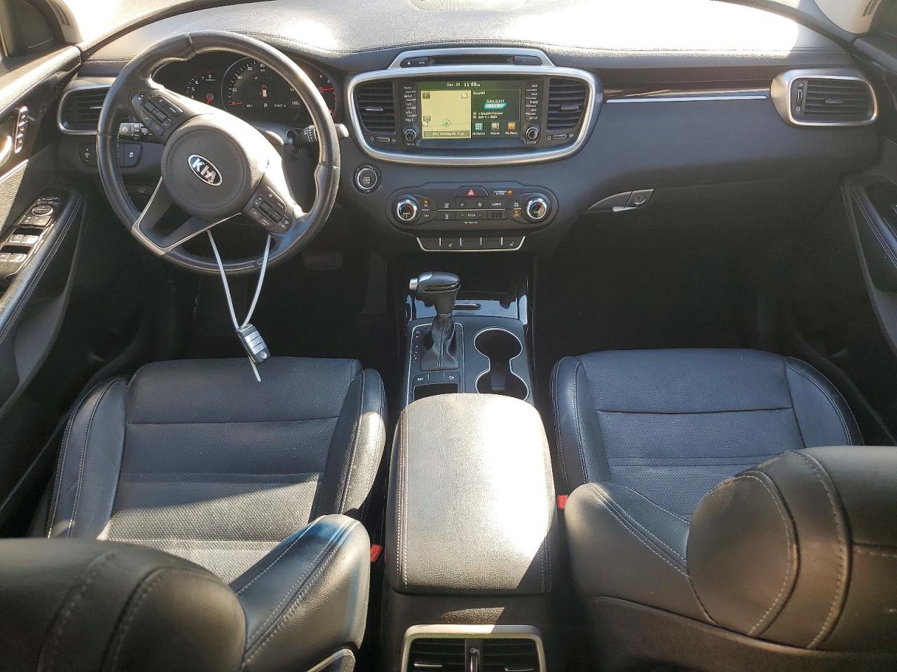 2016 KIA SORENTO SX photo 8