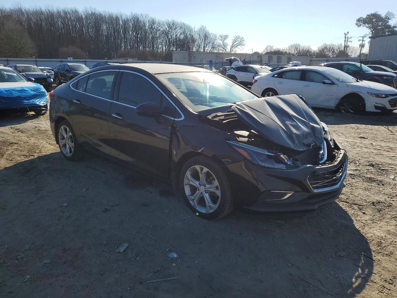 2017 CHEVROLET CRUZE PREMIER photo 4