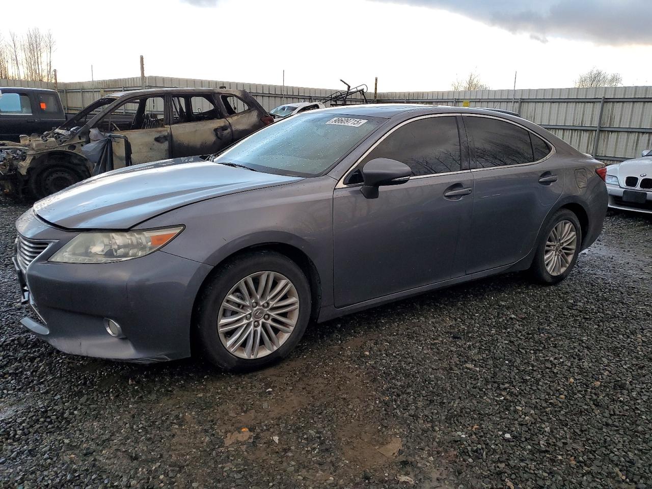 2013 LEXUS ES