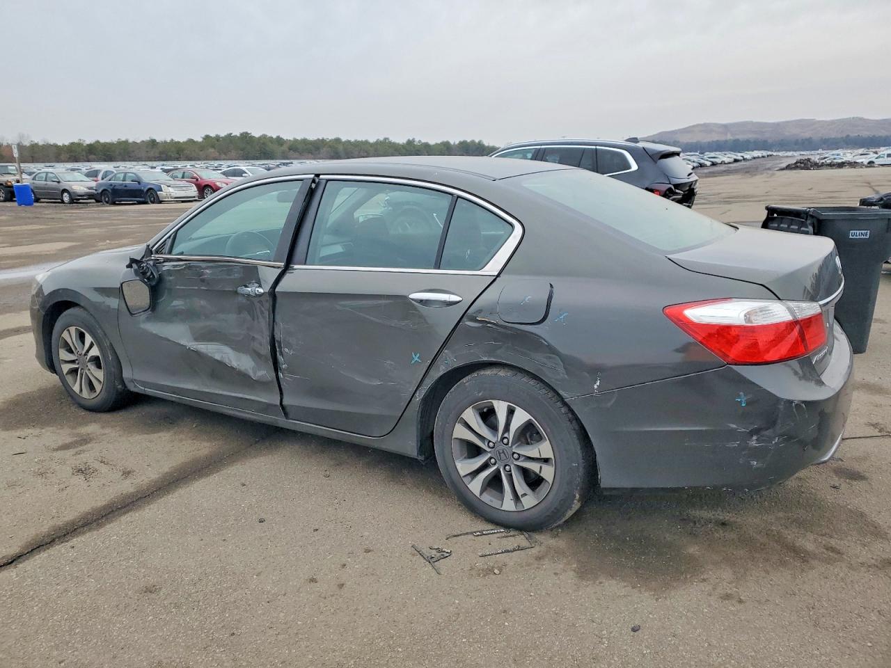 2013 HONDA ACCORD LX photo 2