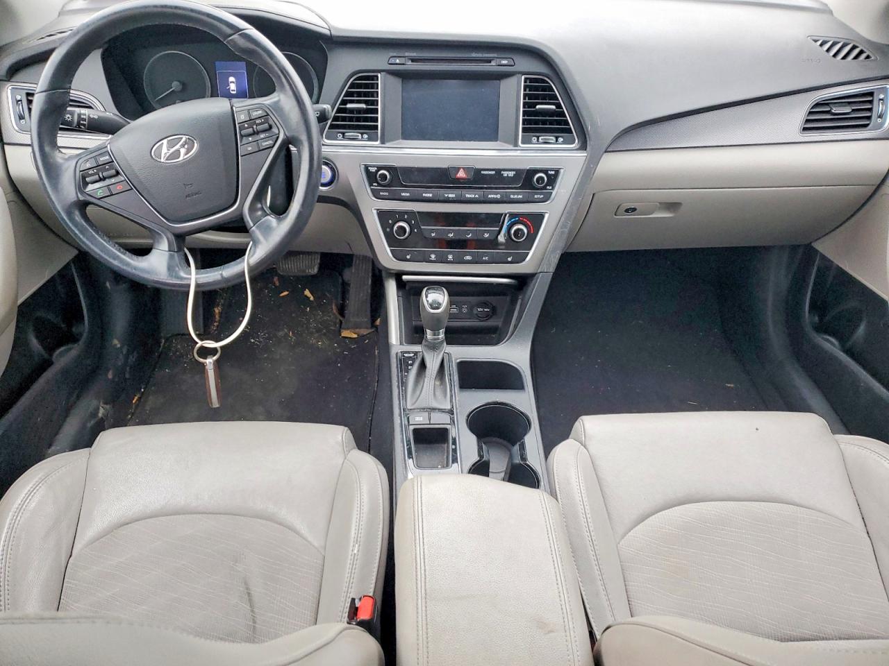 2017 HYUNDAI SONATA SPORT photo 8