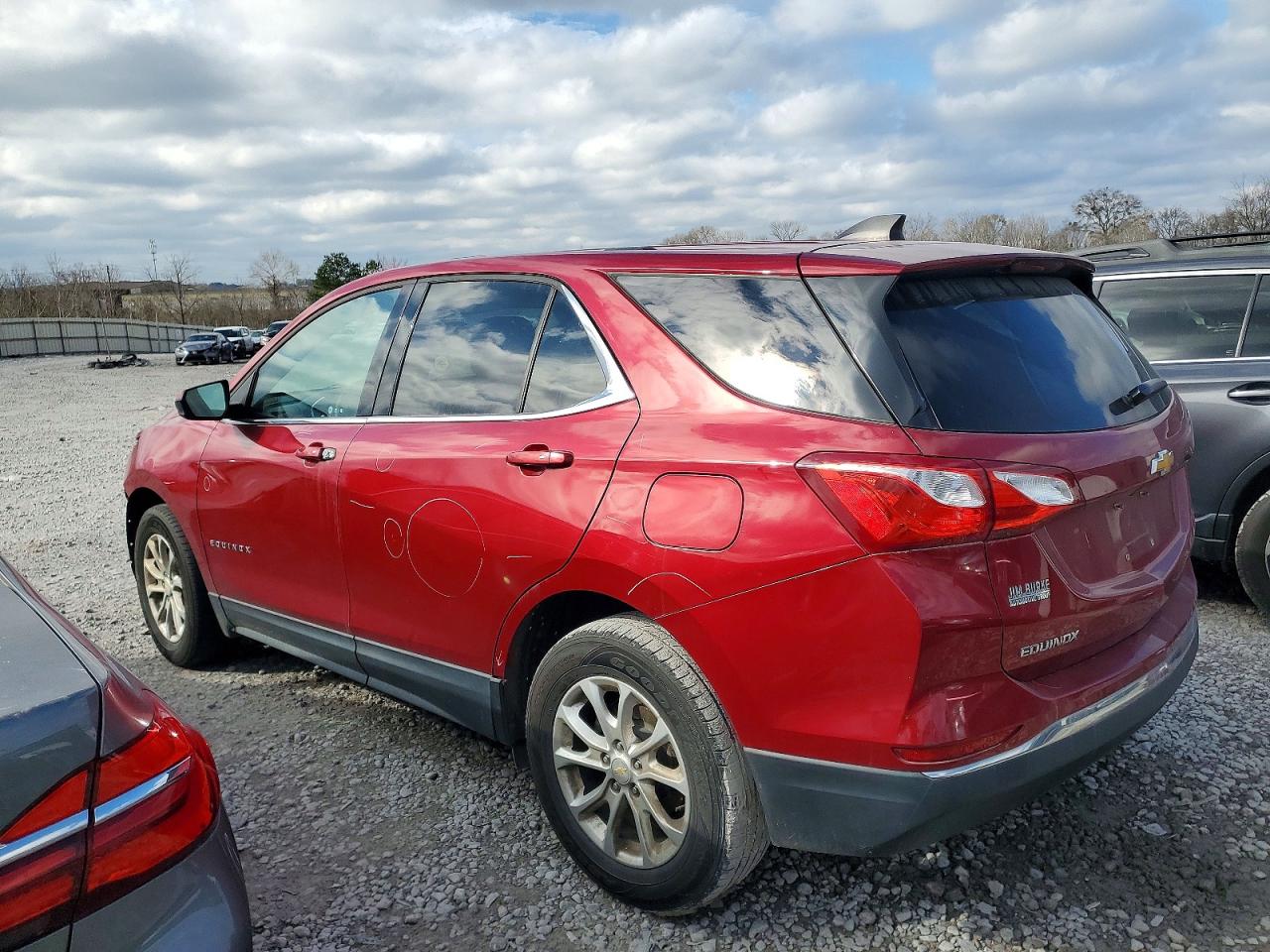 2018 CHEVROLET EQUINOX LT photo 2