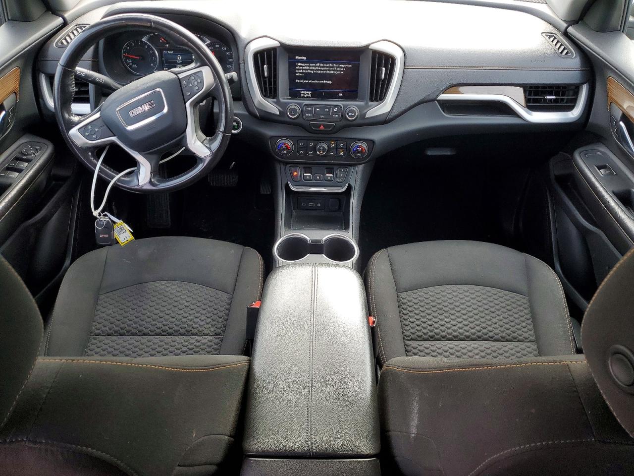 2018 GMC TERRAIN SLE photo 8