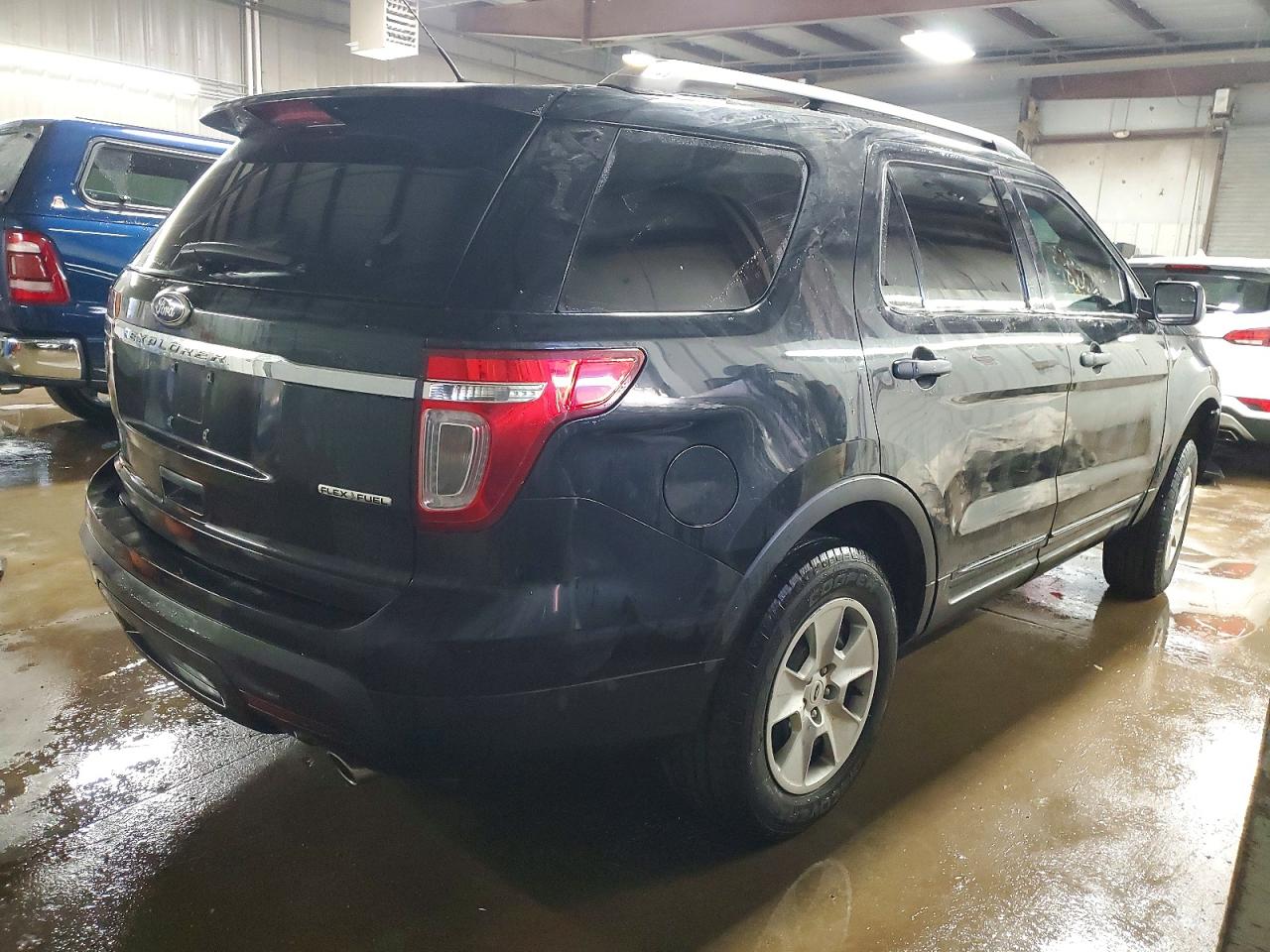 2013 FORD EXPLORER photo 3