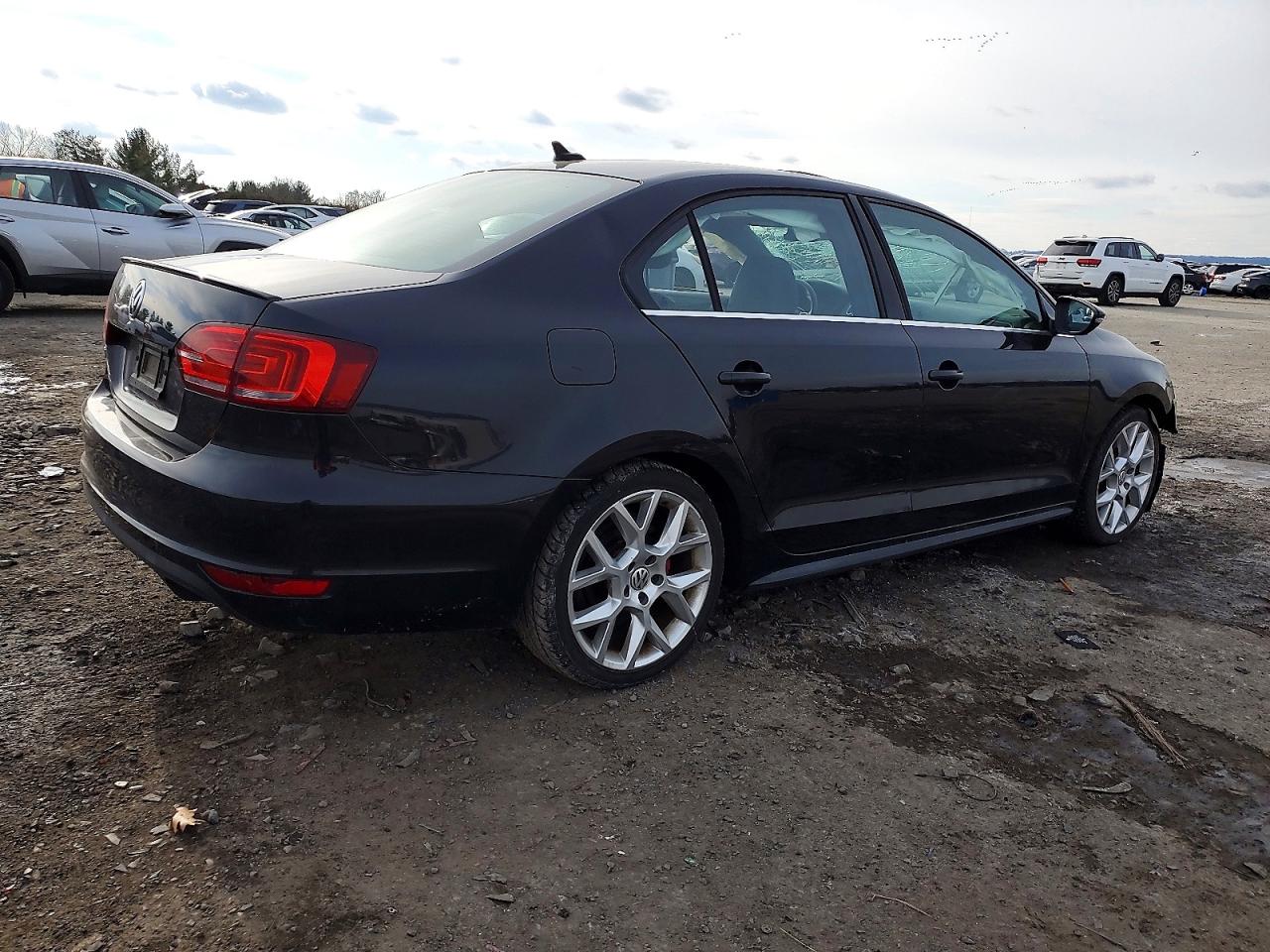 2014 VOLKSWAGEN JETTA GLI photo 3