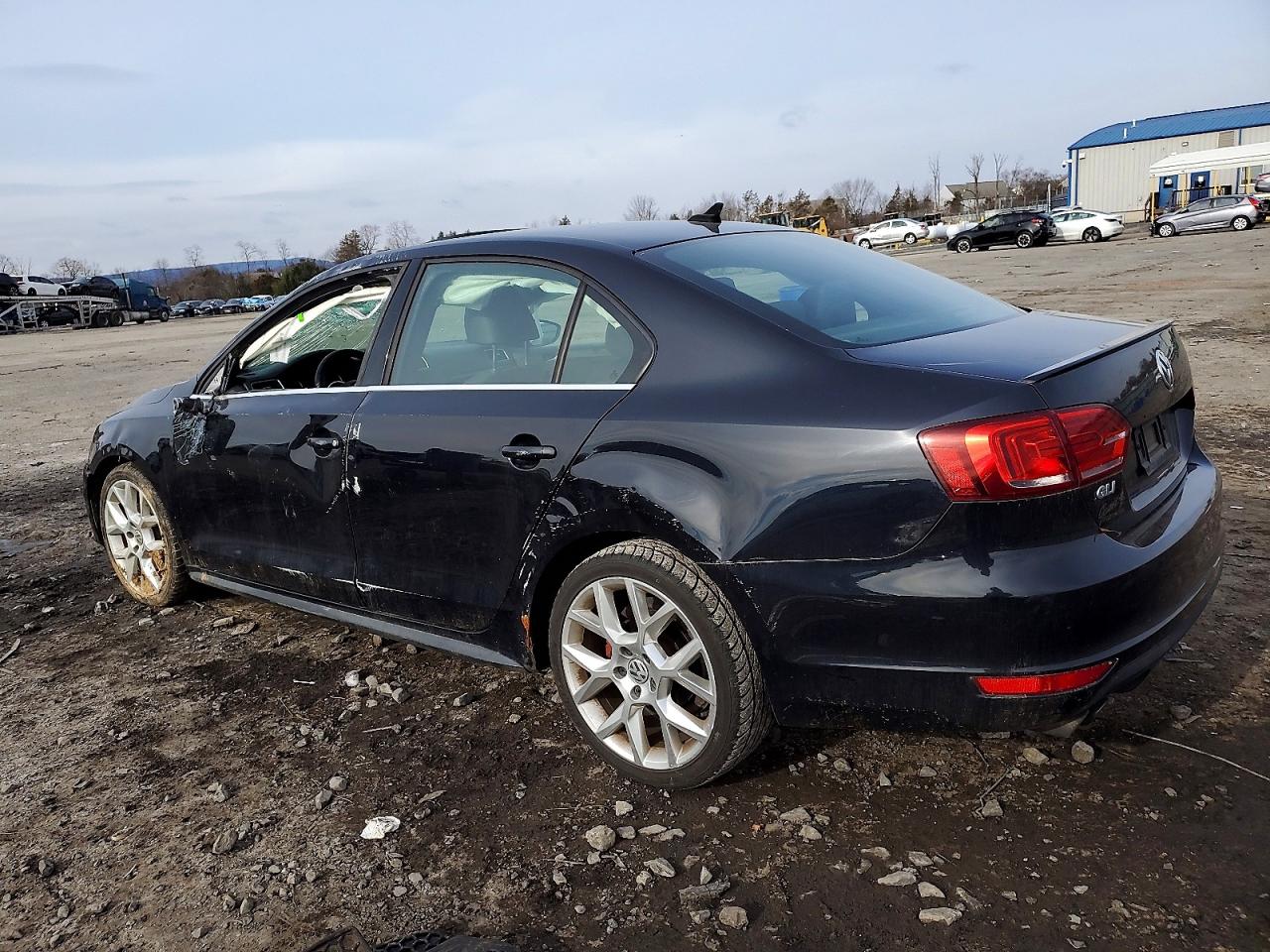 2014 VOLKSWAGEN JETTA GLI photo 2