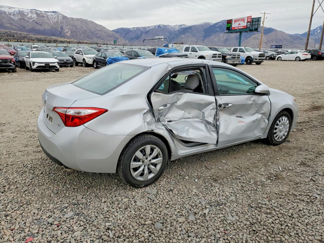 2015 TOYOTA COROLLA L photo 3