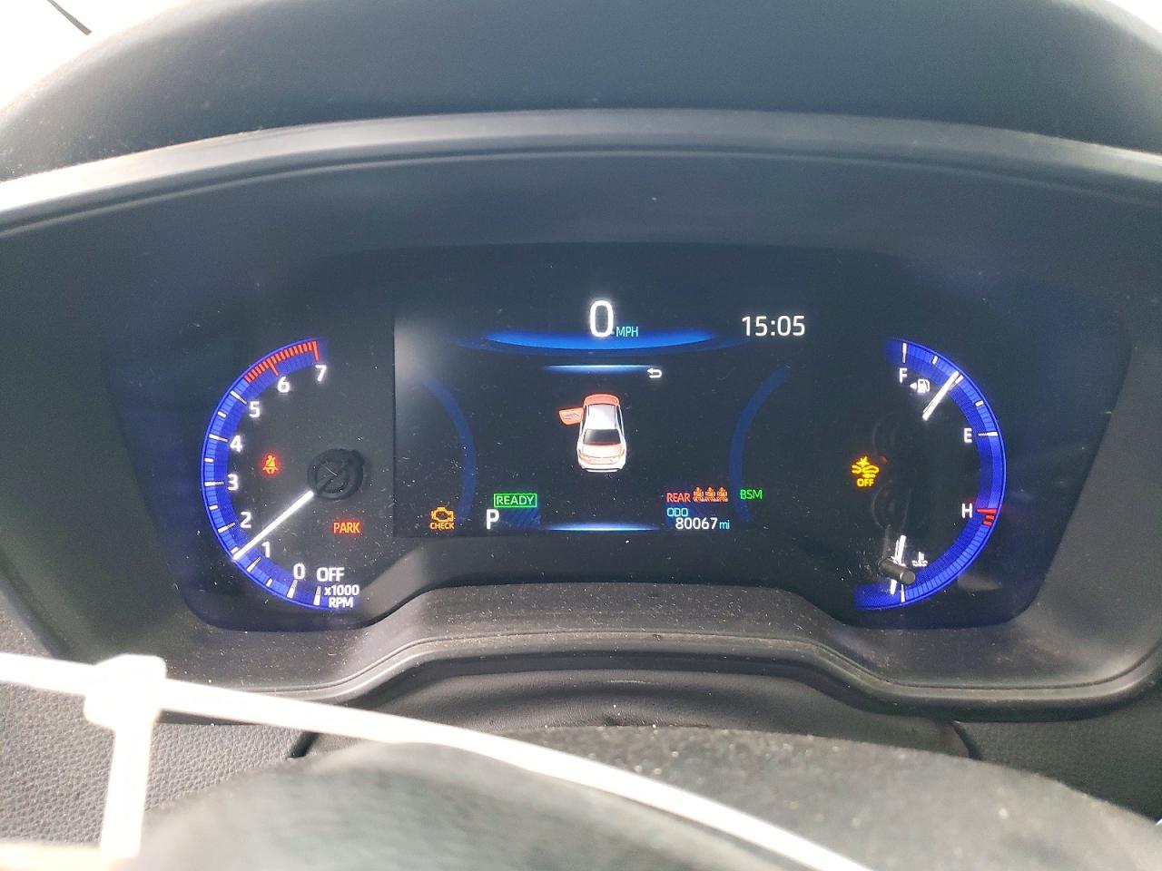 2021 TOYOTA COROLLA LE photo 9