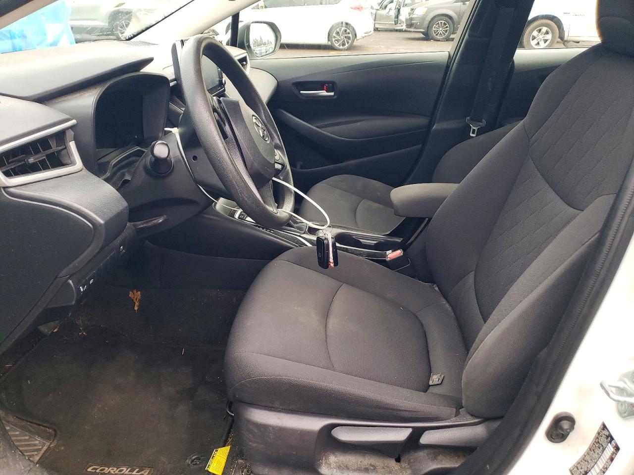 2021 TOYOTA COROLLA LE photo 7