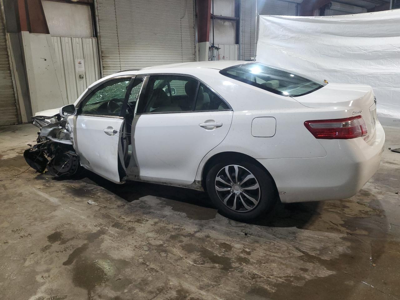 2009 TOYOTA CAMRY BASE photo 2