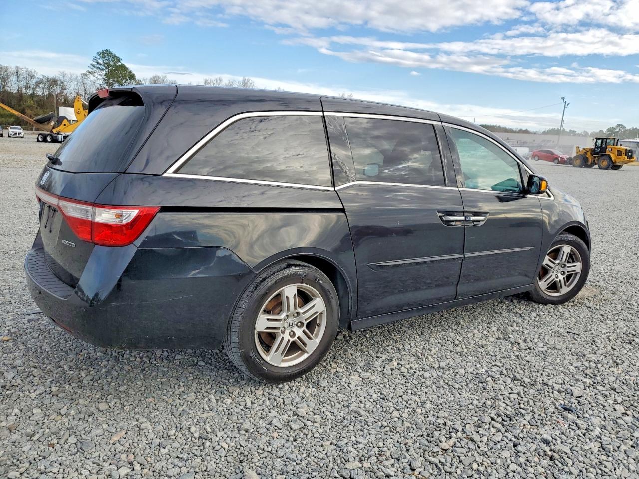 2012 HONDA ODYSSEY TOURING photo 3