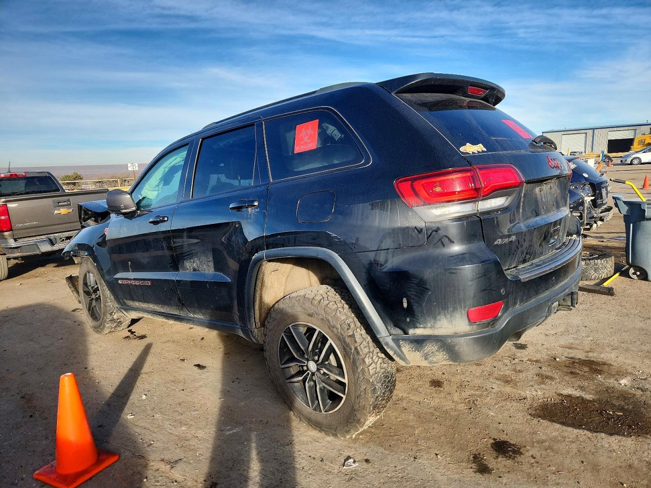 2018 JEEP GRAND CHEROKEE TRAILHAWK photo 2