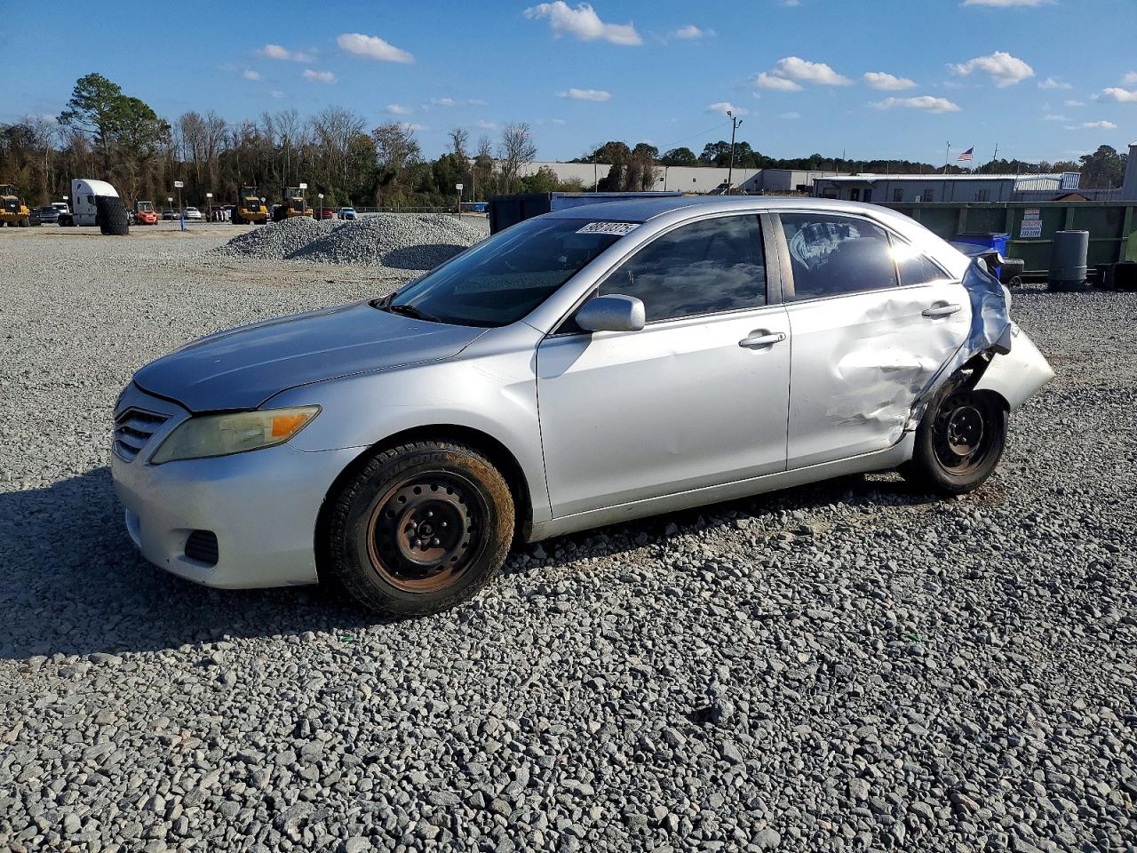 2011 TOYOTA CAMRY