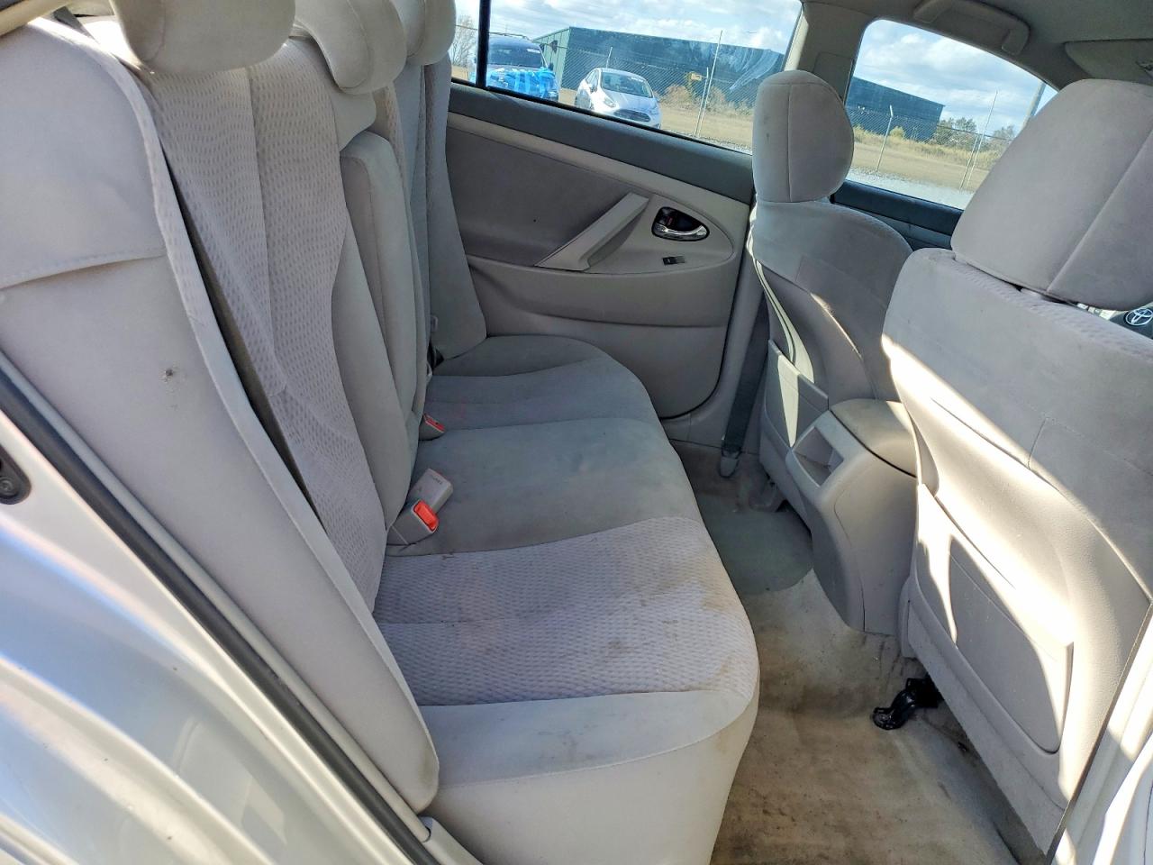 2011 TOYOTA CAMRY BASE photo 10