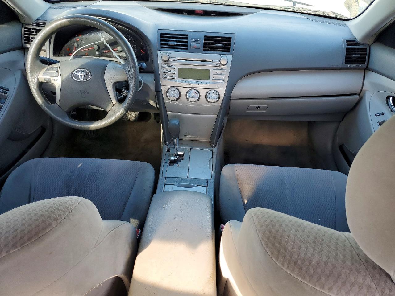 2011 TOYOTA CAMRY BASE photo 8