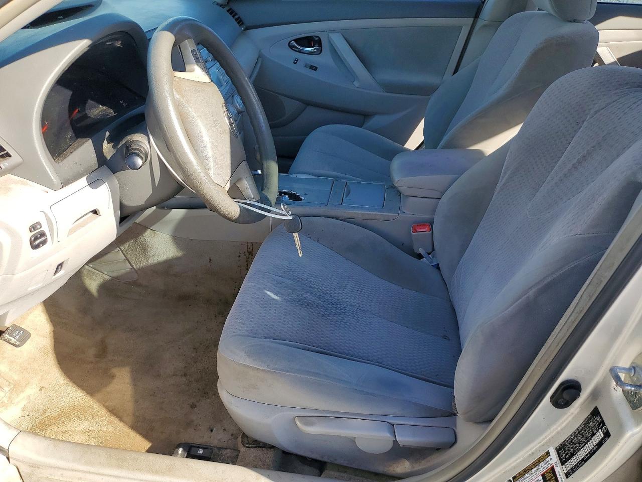 2011 TOYOTA CAMRY BASE photo 7