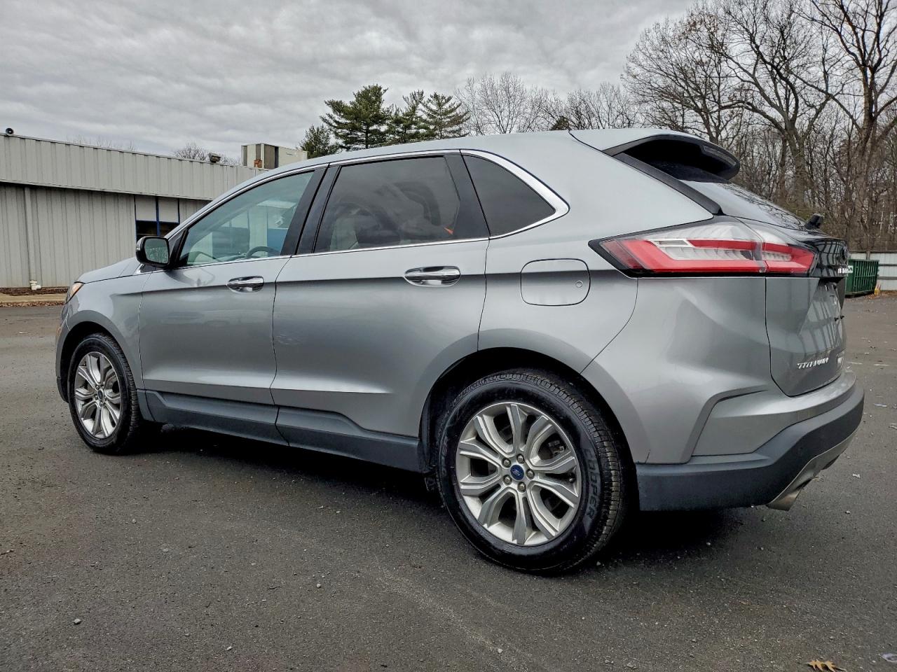 2021 FORD EDGE TITANIUM photo 2