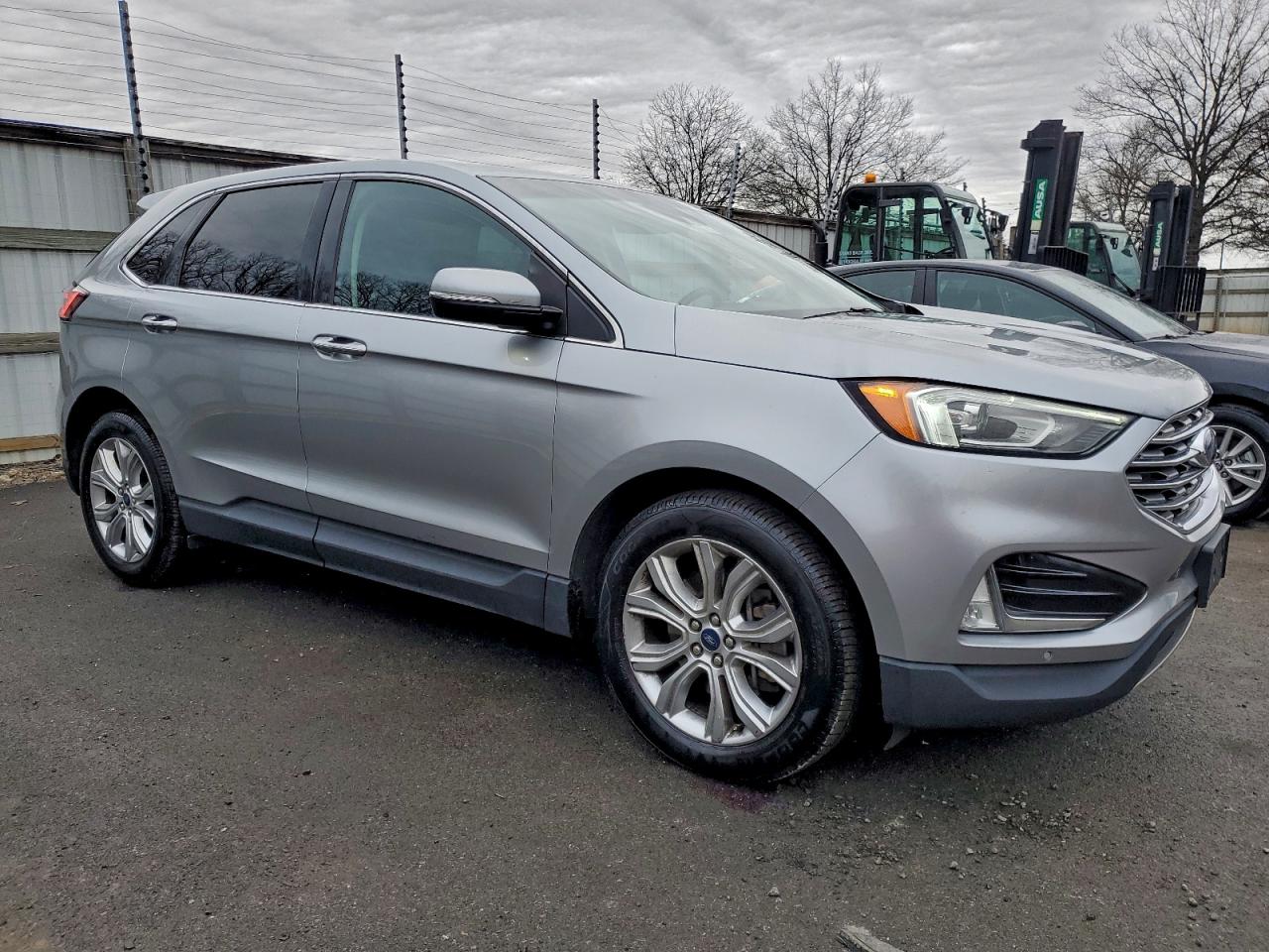 2021 FORD EDGE TITANIUM photo 4