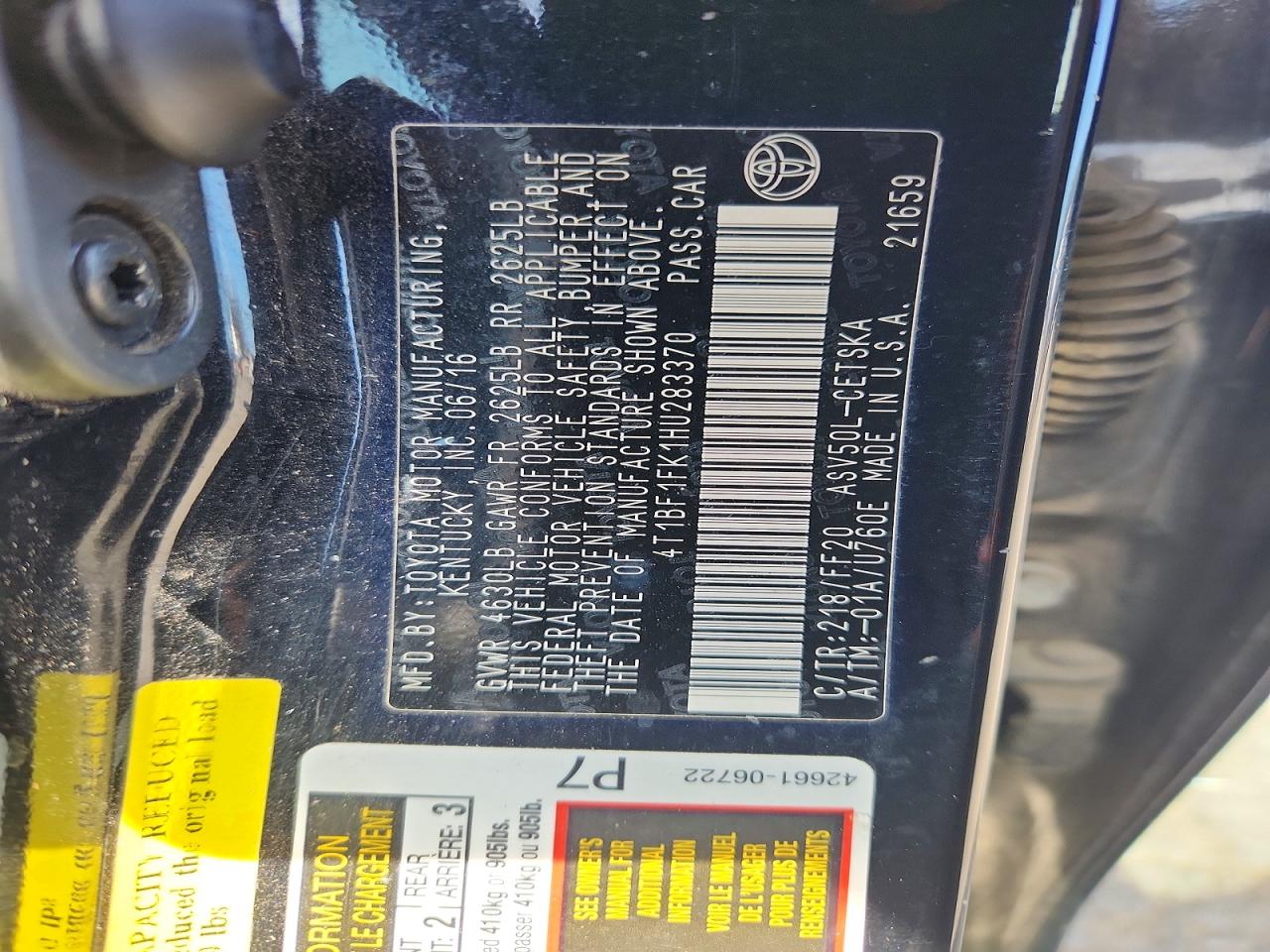 2017 TOYOTA CAMRY LE photo 12