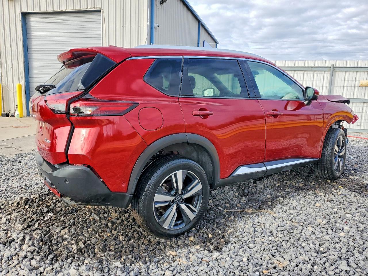 2023 NISSAN ROGUE SL photo 3