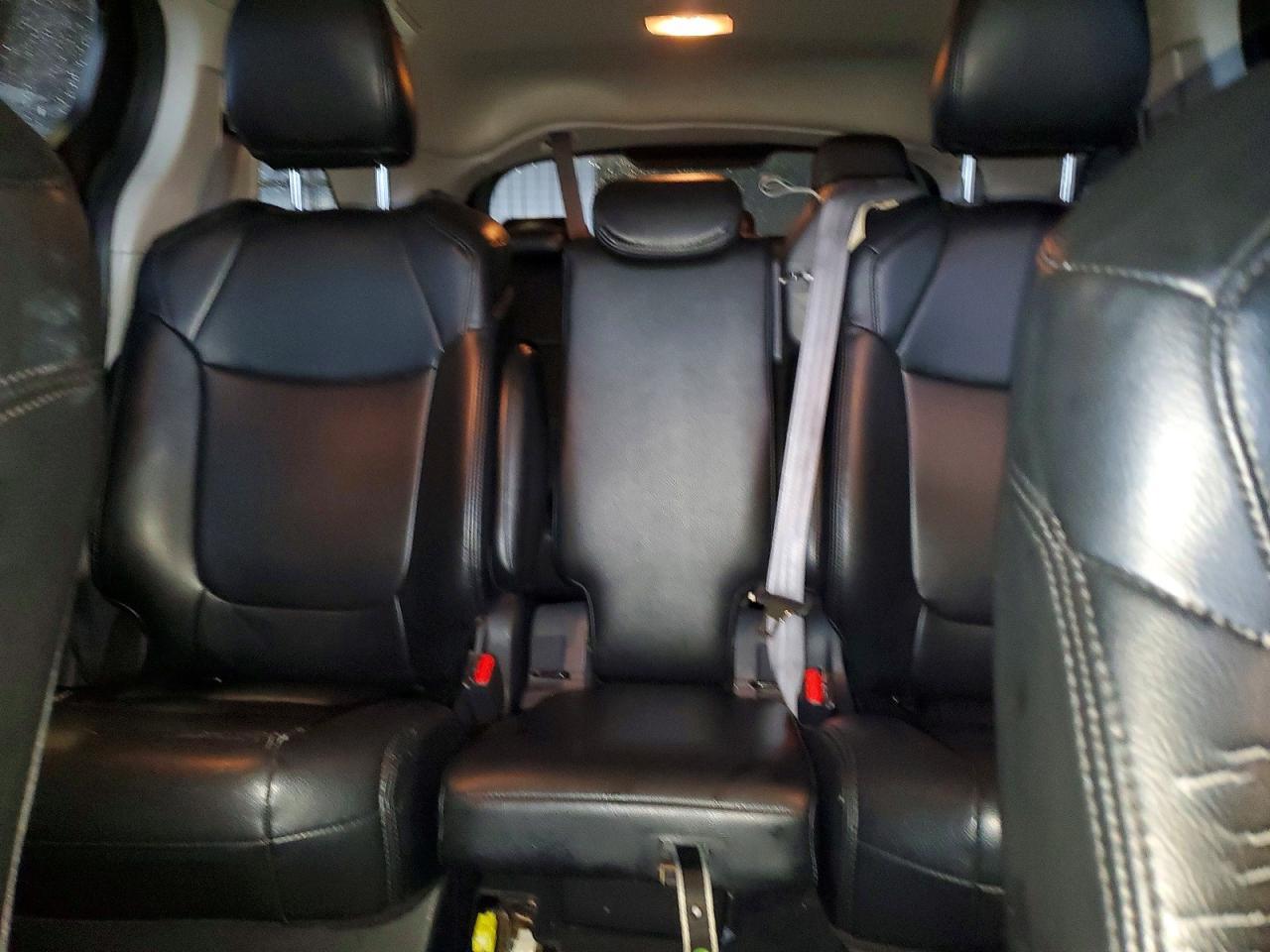 2022 TOYOTA SIENNA LE photo 10