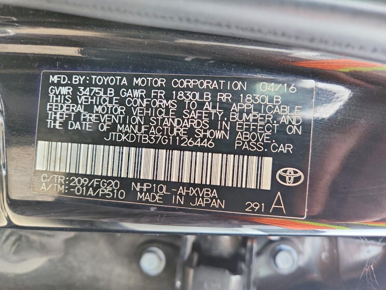 2016 TOYOTA PRIUS C photo 12
