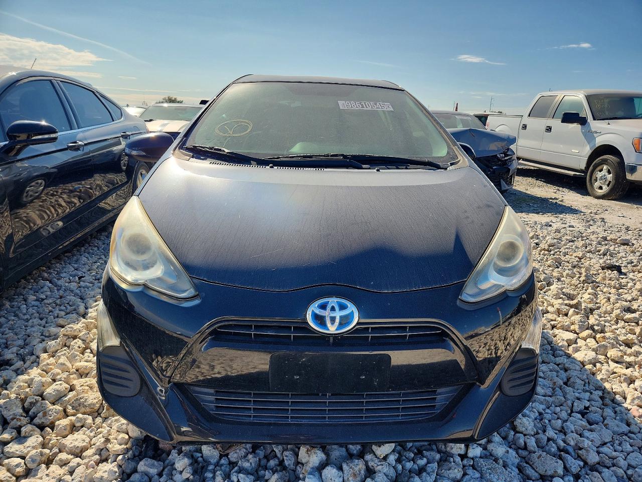 2016 TOYOTA PRIUS C photo 5