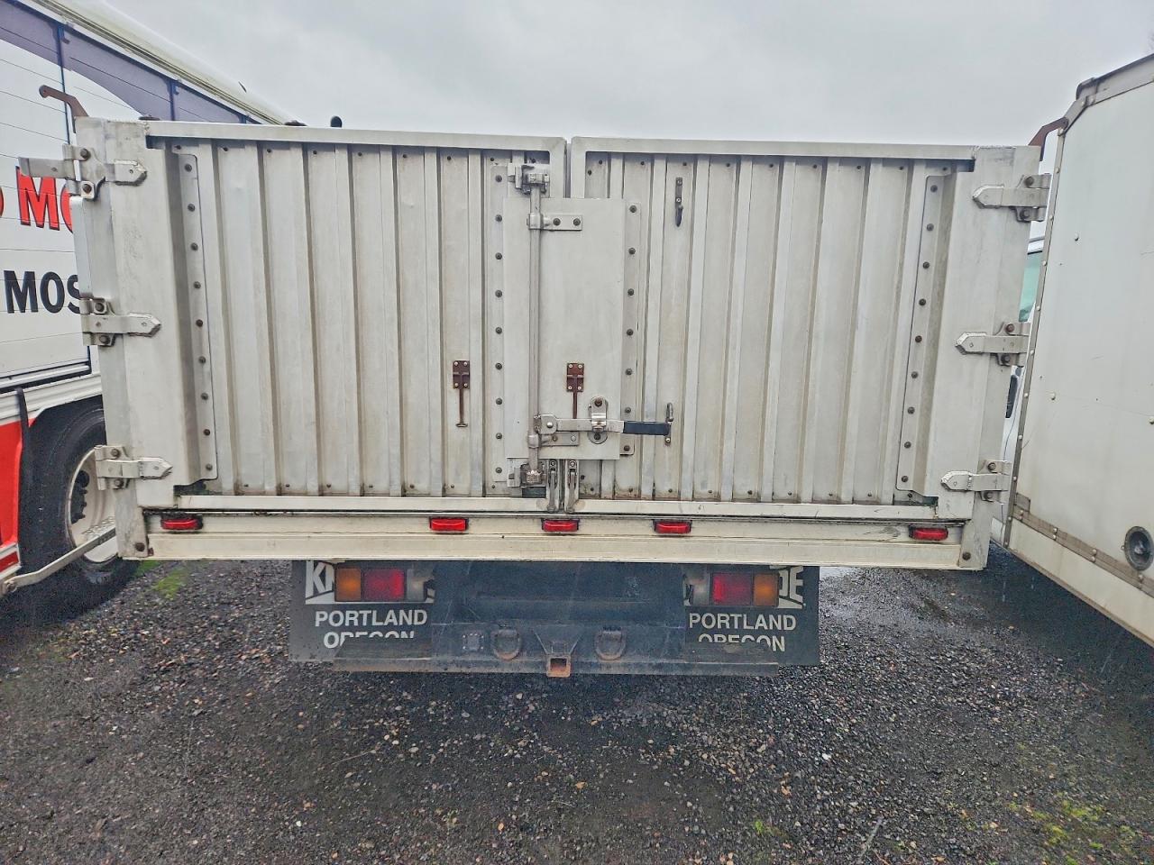 2013 ISUZU NPR photo 6