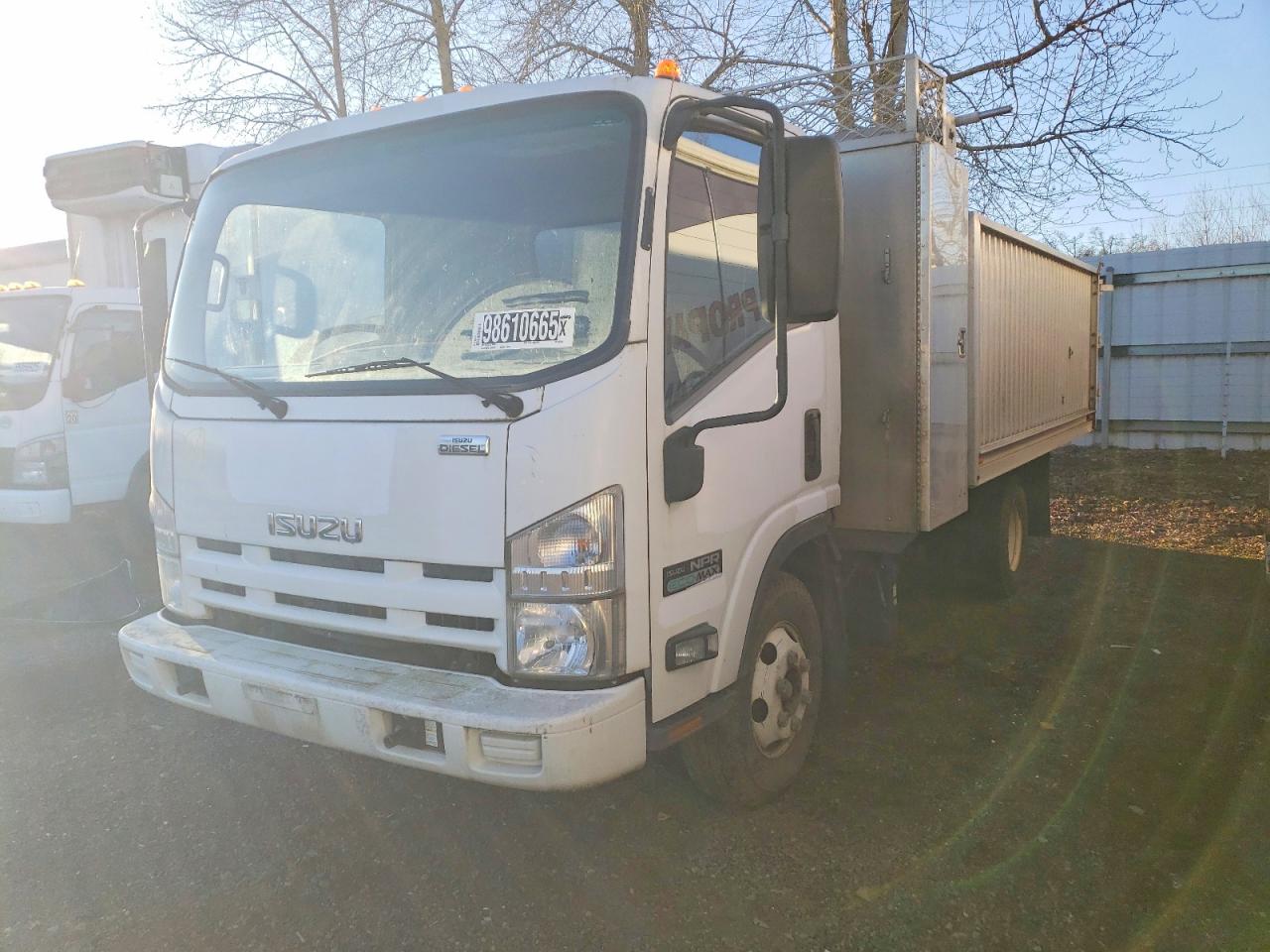 2013 ISUZU NPR