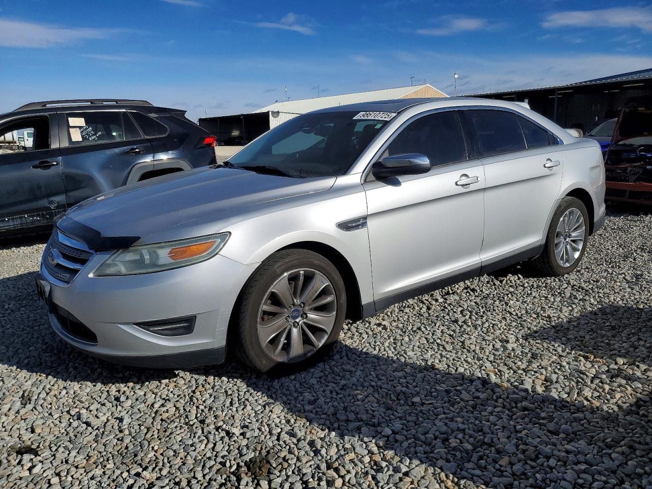 2011 FORD TAURUS