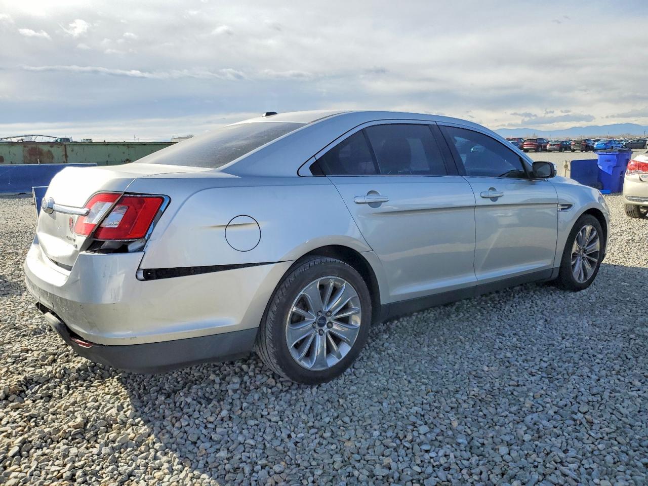 2011 FORD TAURUS LIMITED photo 3