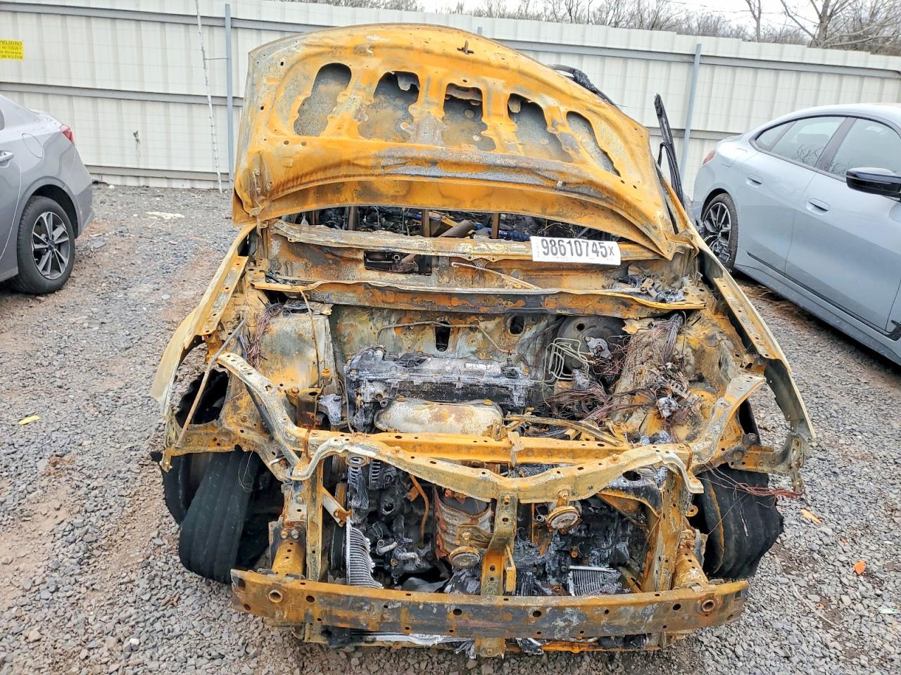 2014 TOYOTA RAV4 XLE photo 5