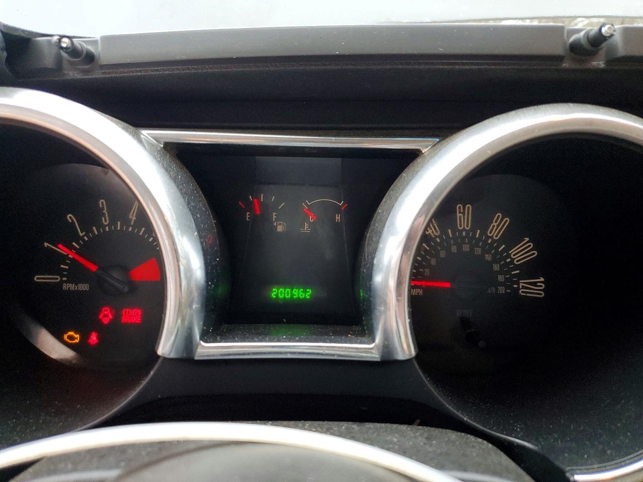 2005 FORD MUSTANG photo 17