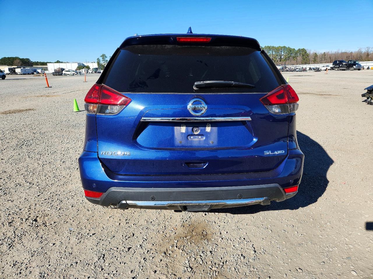 2019 NISSAN ROGUE S photo 11