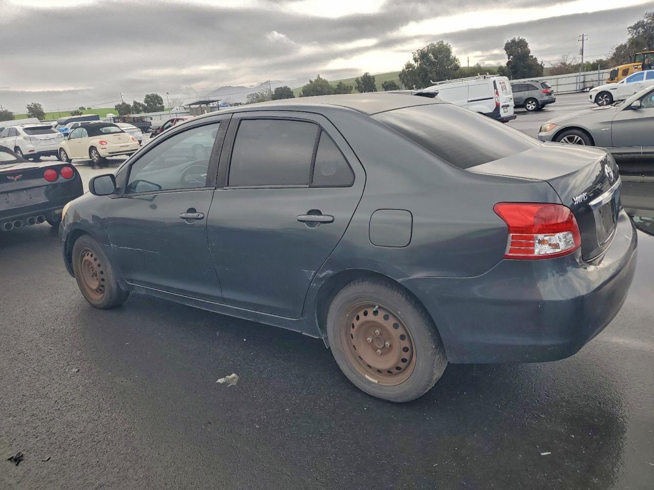 2008 TOYOTA YARIS photo 2